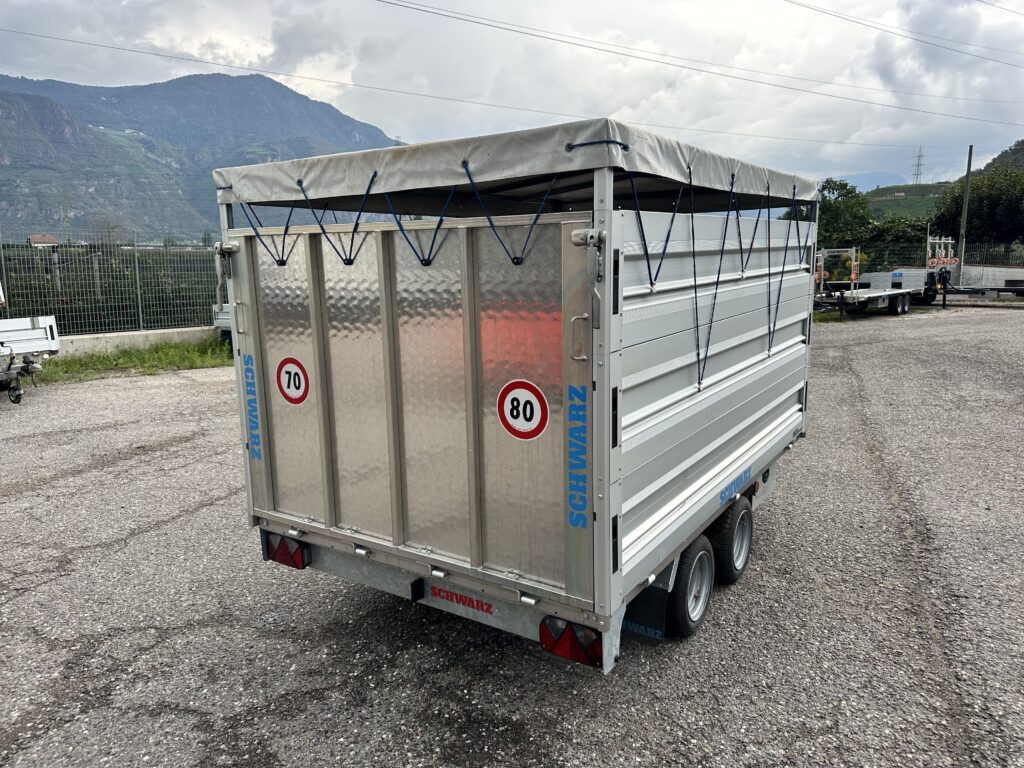 PKW-Anhänger SCHWARZ für Tiertransport / Rimorchio stradale SCHWARZ per trasporto animali