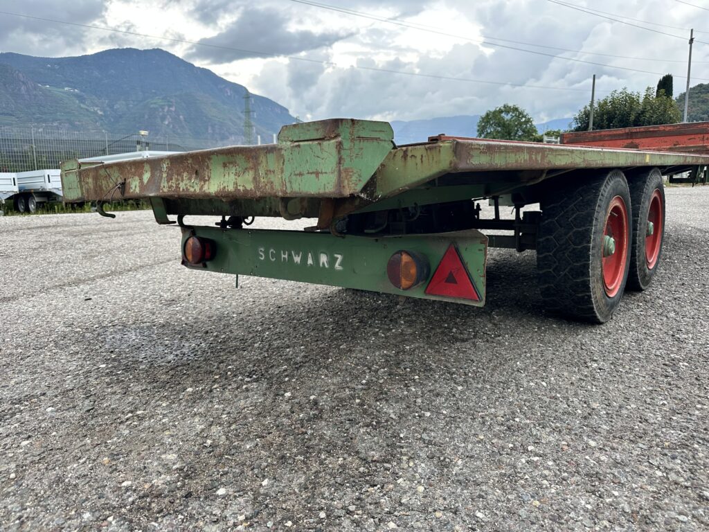 gebrauchter Palettenanhänger / Rimorchio portapallet