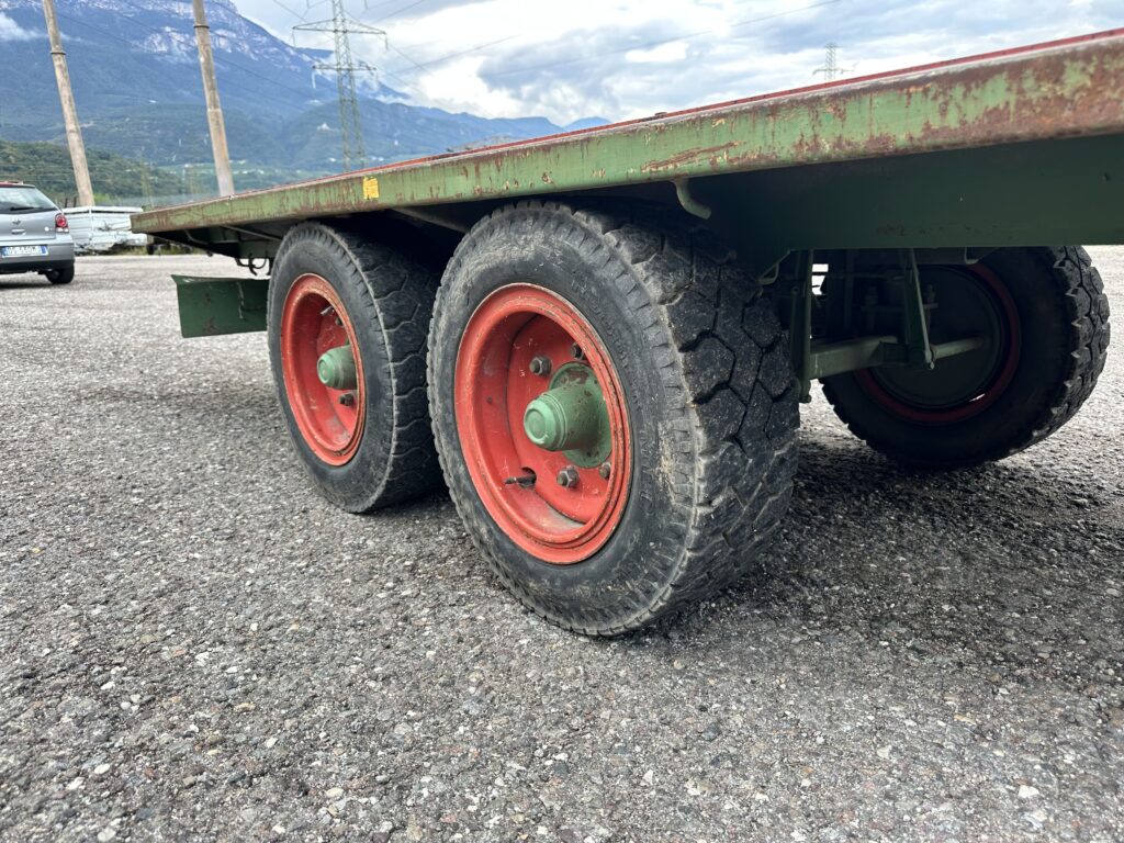 gebrauchter Palettenanhänger / Rimorchio portapallet