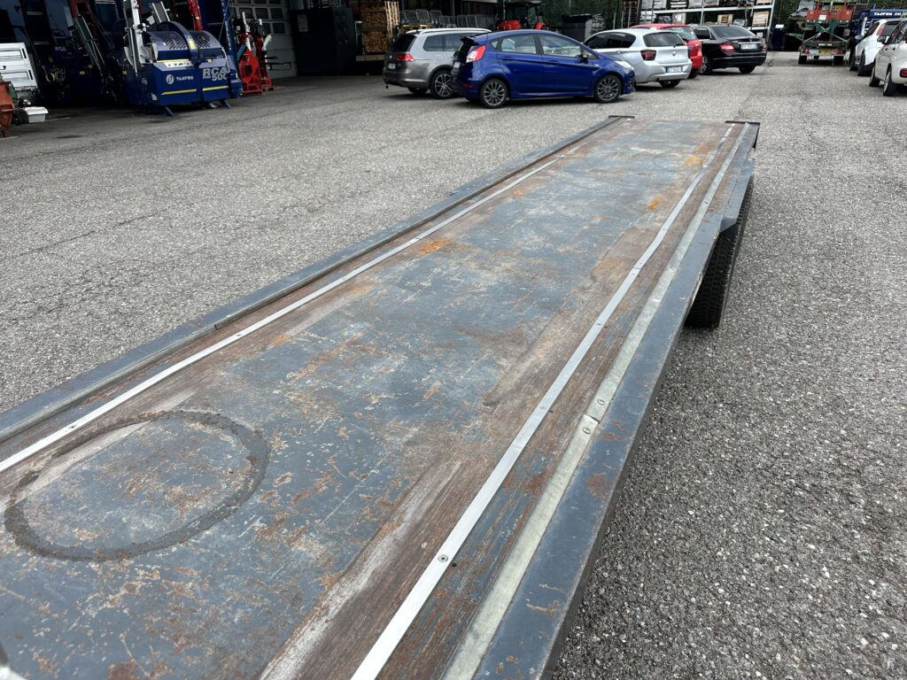gebrauchter Palettenanhänger Tridem / Rimorchio portapallet con tre assali